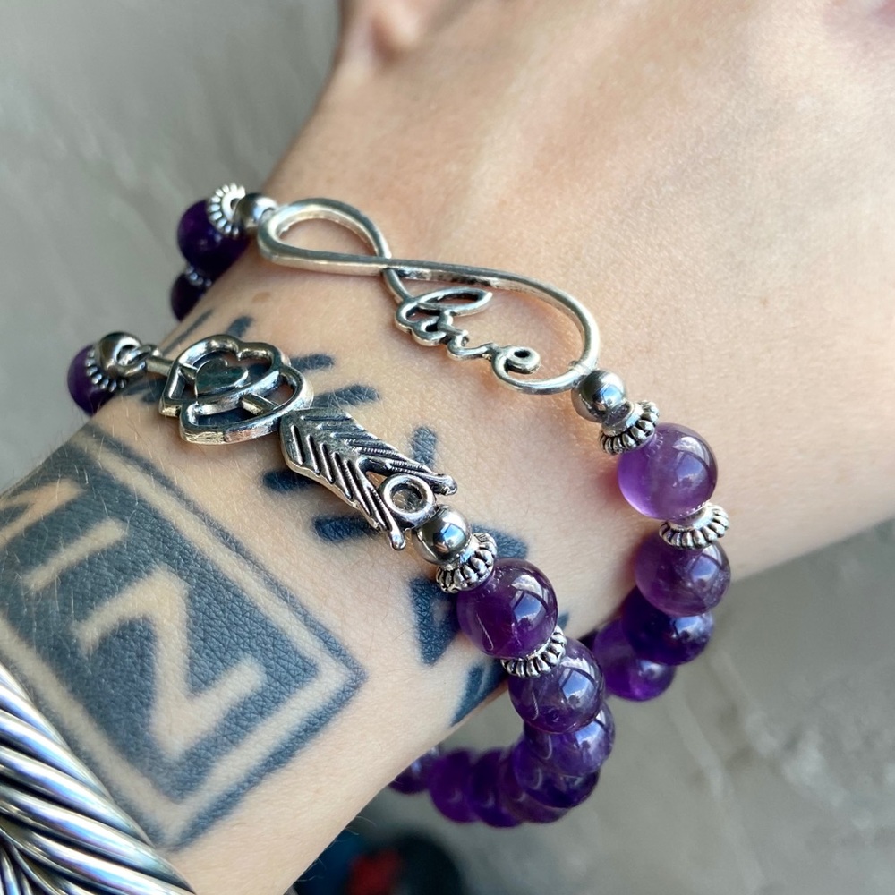 Amethyst heart arrow & infinity love set bracelets - Picture 7 of 10